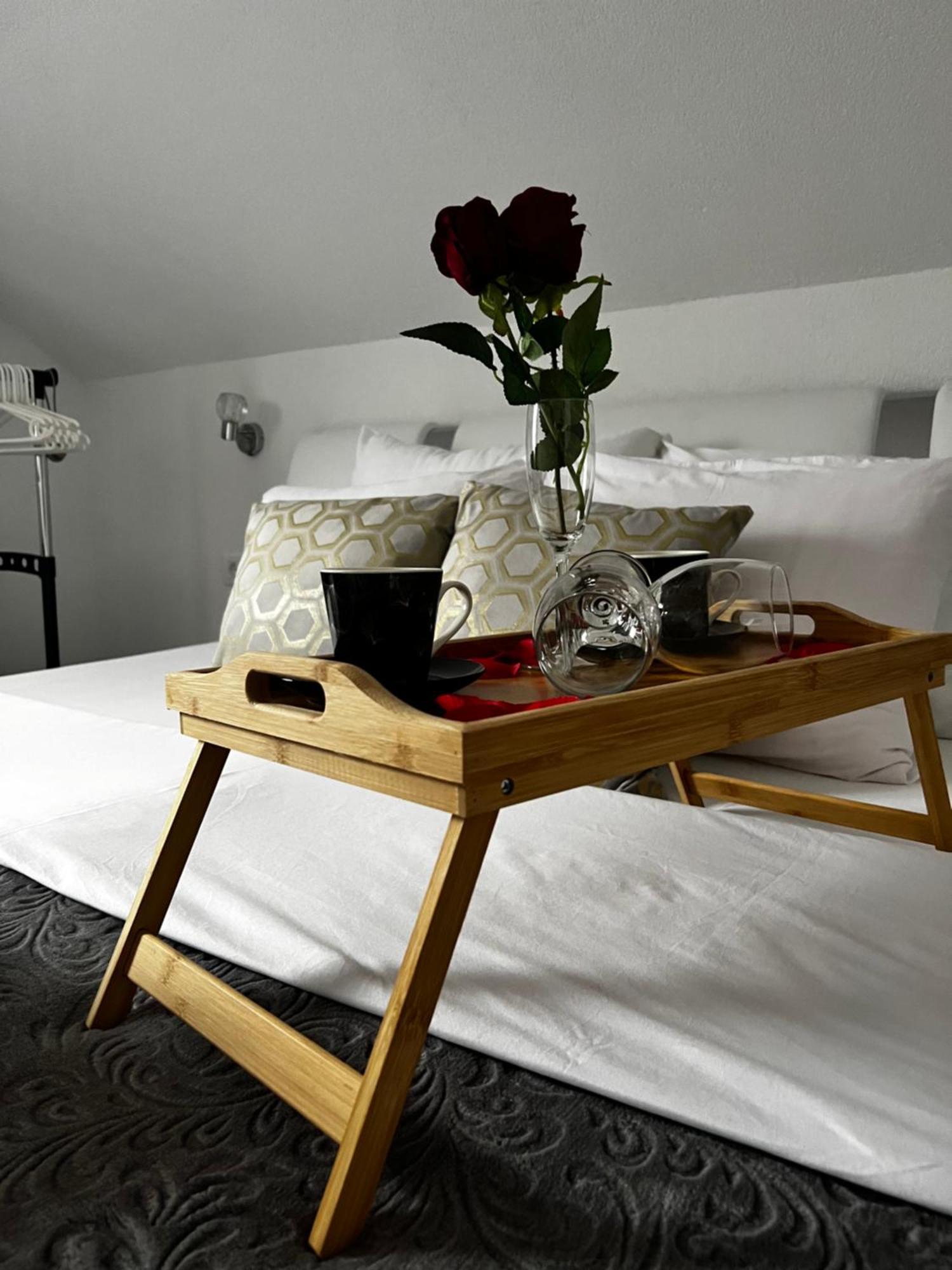 Luxury Apartment Megy Otočac Eksteriør billede