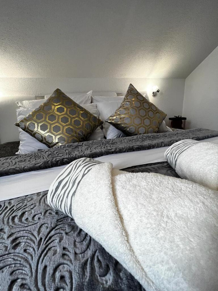 Luxury Apartment Megy Otočac Eksteriør billede