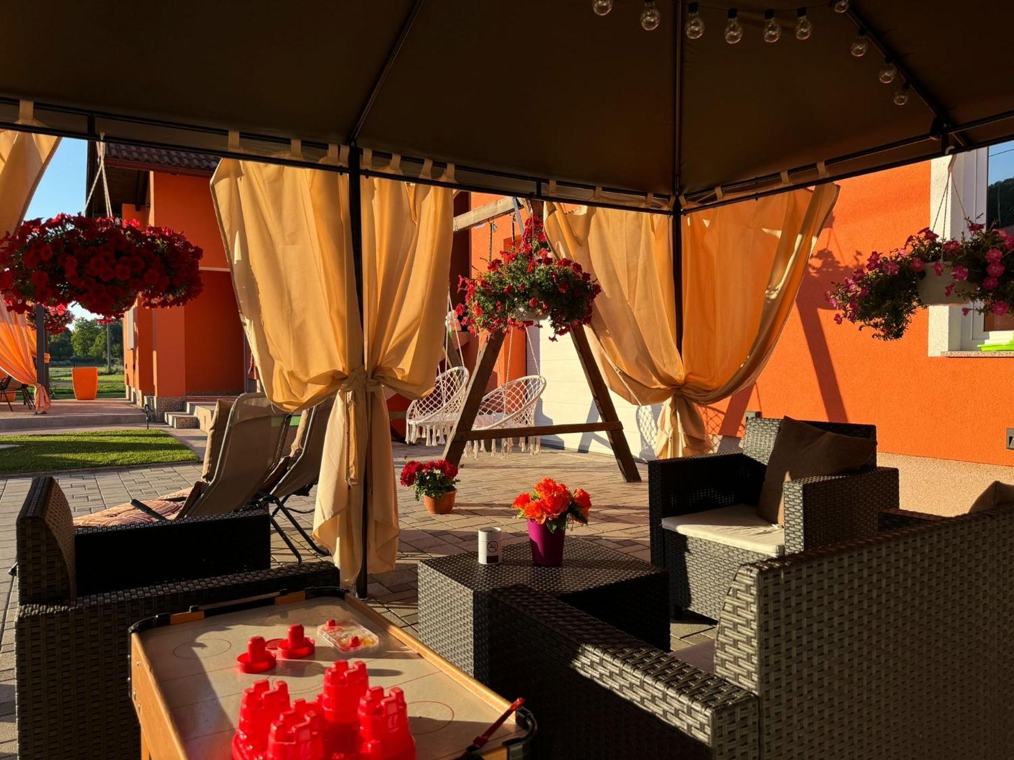 Luxury Apartment Megy Otočac Eksteriør billede